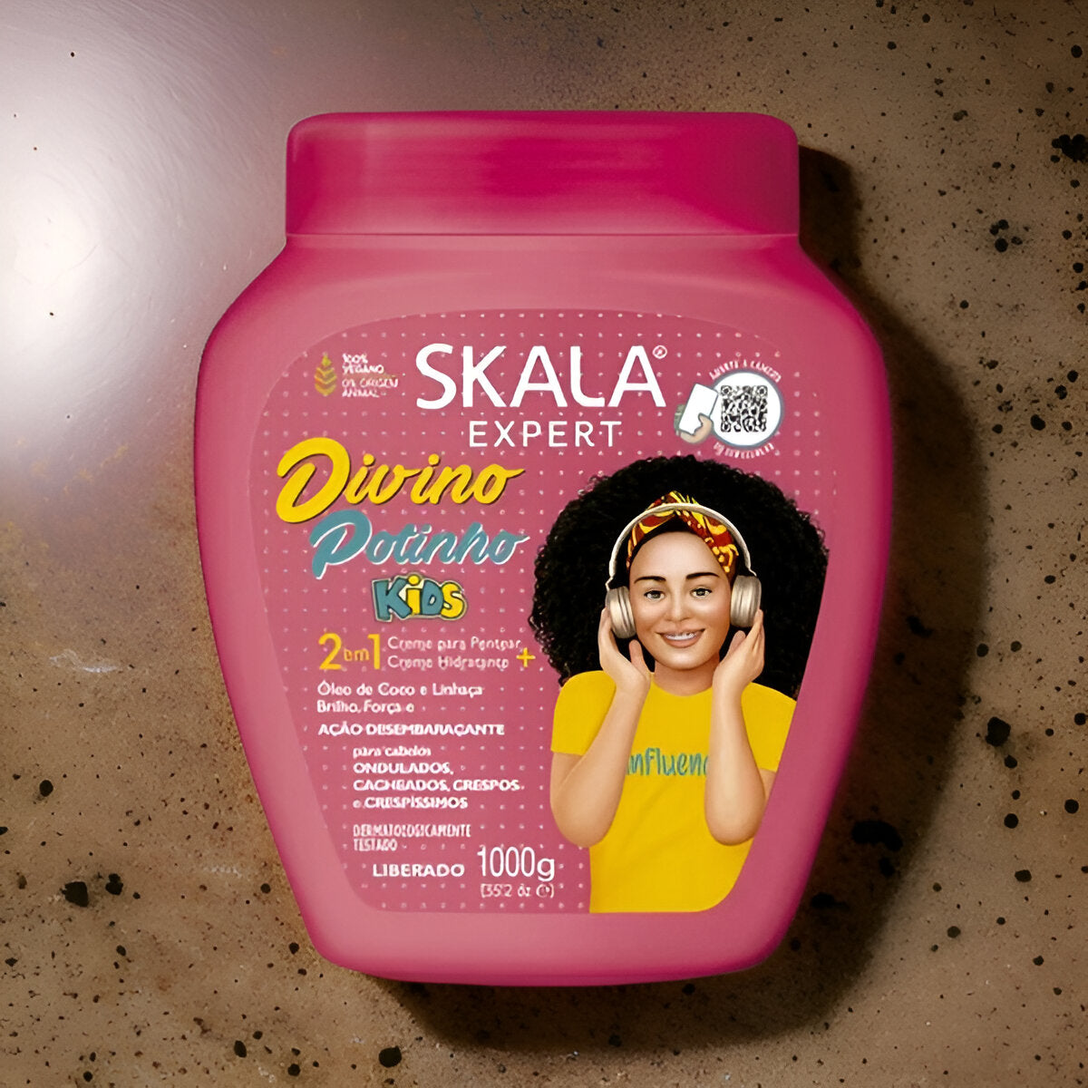 Skala Divino Potinho Kids 1000g – Hydrating and defining hair treatment for kids' curls. Gentle, vegan, and sulfate-free formula for soft and manageable hair.