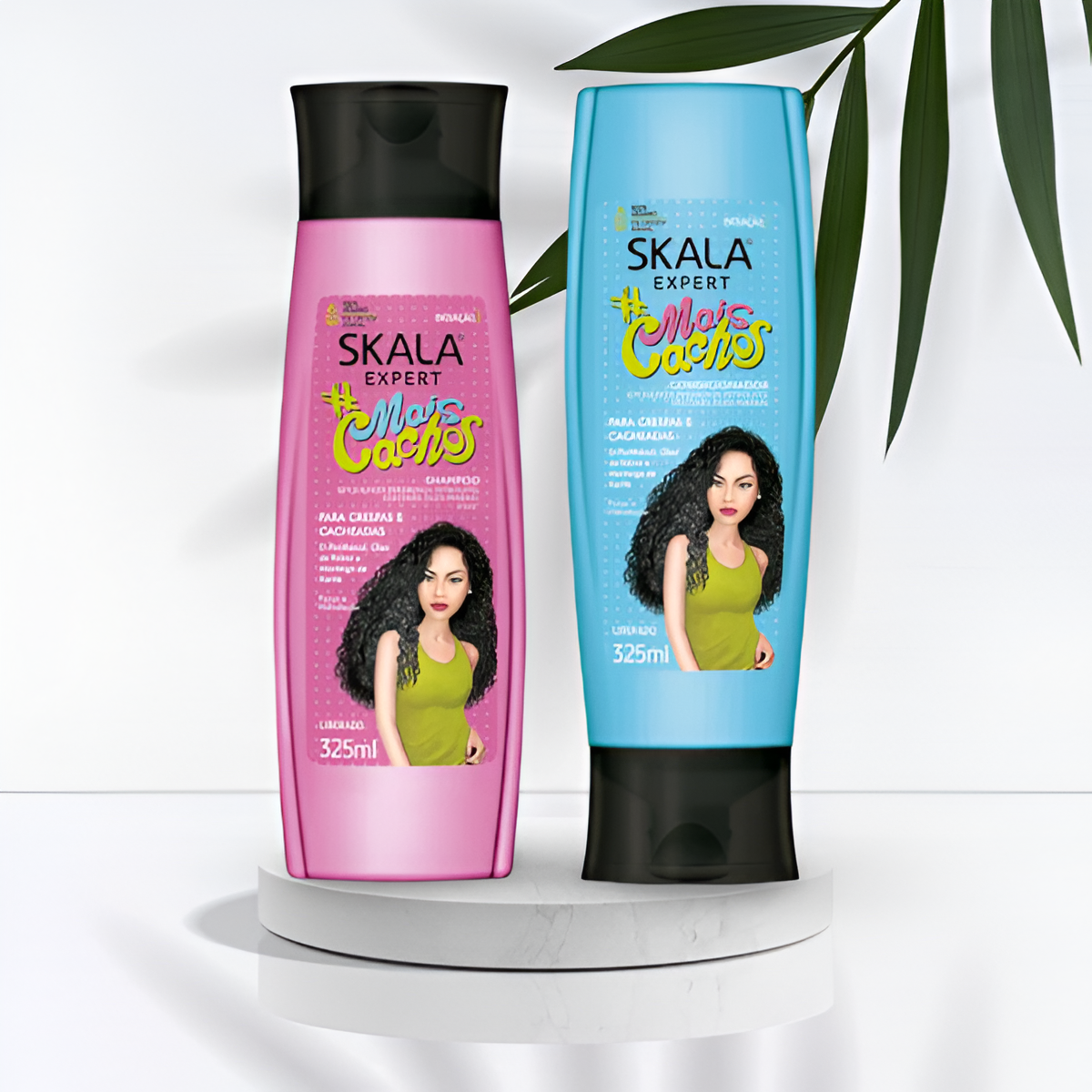 Skala Kit Shampoo + Conditioner Mais Cachos – Hydration and definition for curly hair. Sulfate-free formula for deep moisture, frizz control, and curl enhancement